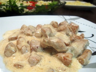 Yoğurtlu Tavuk Sote Tarifi ve Malzemeleri Yoğurtlu Tavuk Sote Tarifi ve Malzemeleri